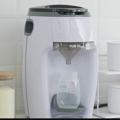 日本初！人肌〜70℃対応の自動ミルクメーカー「milkmagic」